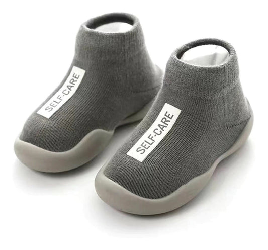 Zapato/botín Bebe Tipo Media Zuela En Goma Suave